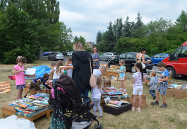 Piknikový knižní bazar Dobříš