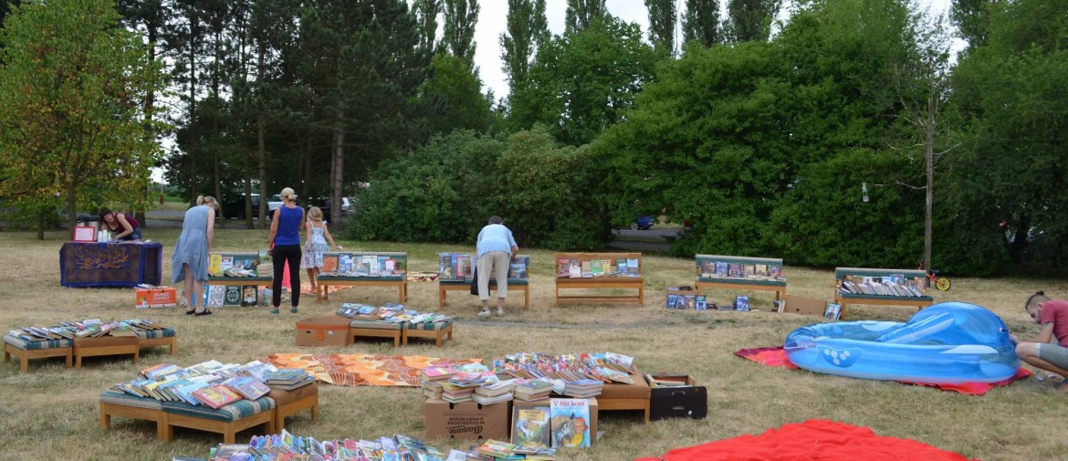 Piknikový knižní bazar Dobříš