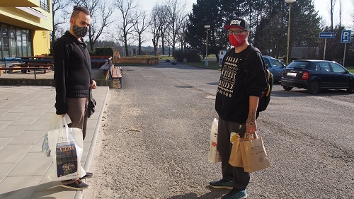 roznos knih knihovna Dobříš